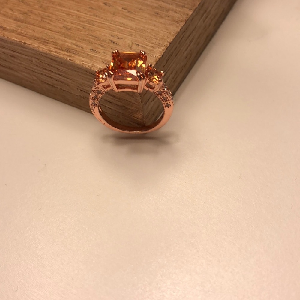 10k Rose Gold Topaz Ring